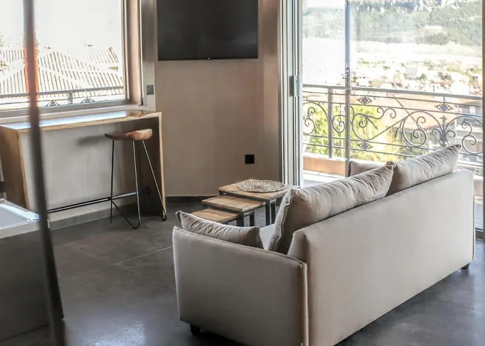 Daire Meteora Heaven And Earth Premium - Adults Friendly Kalampáka